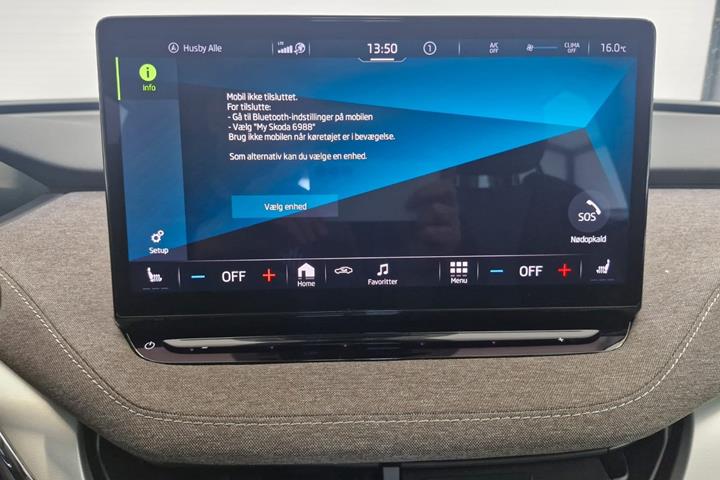 Grå Skoda Enyaq fra 2021