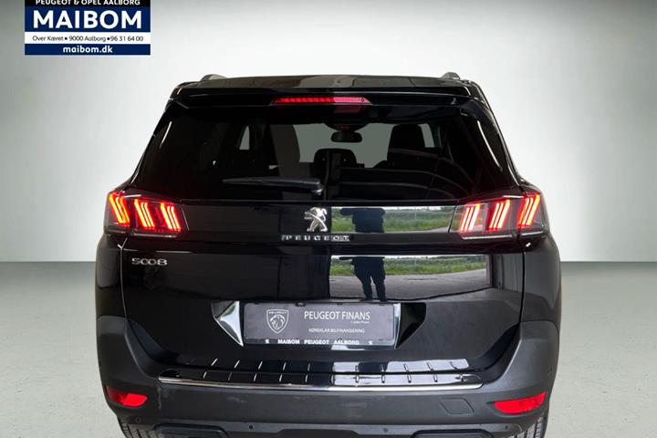Sort Peugeot 5008 fra 2021