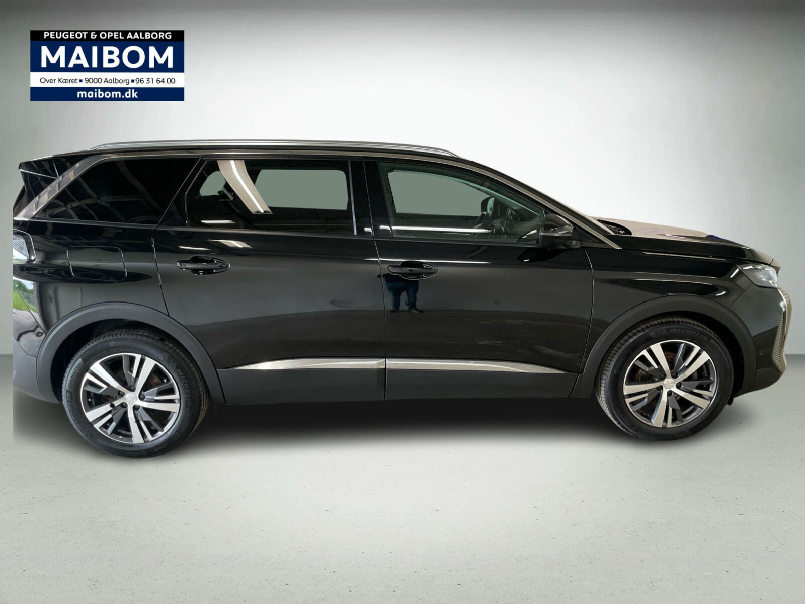 Sort Peugeot 5008 fra 2021