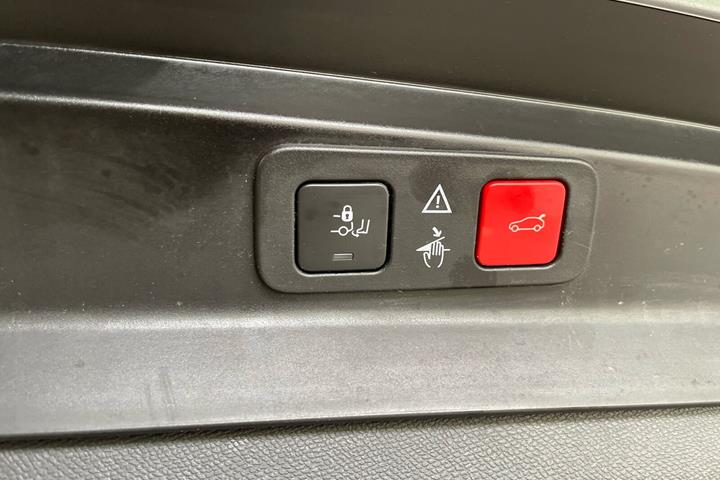 Sort Peugeot 5008 fra 2021