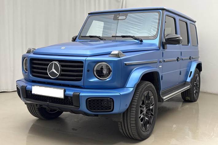 Blå Mercedes G580 fra 2025