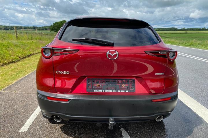 Rød Mazda CX-30 fra 2020