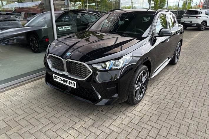 Sort BMW iX2 fra 2026