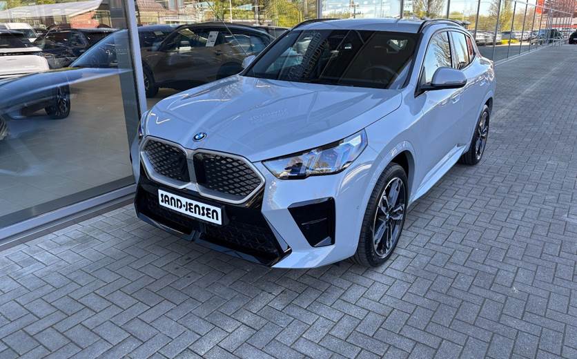 BMW iX2 eDrive20 M-Sport Premium