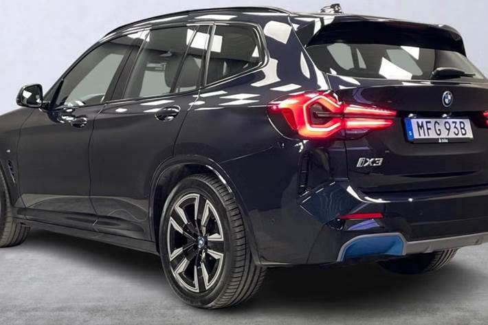 Sort BMW iX3 fra 2022