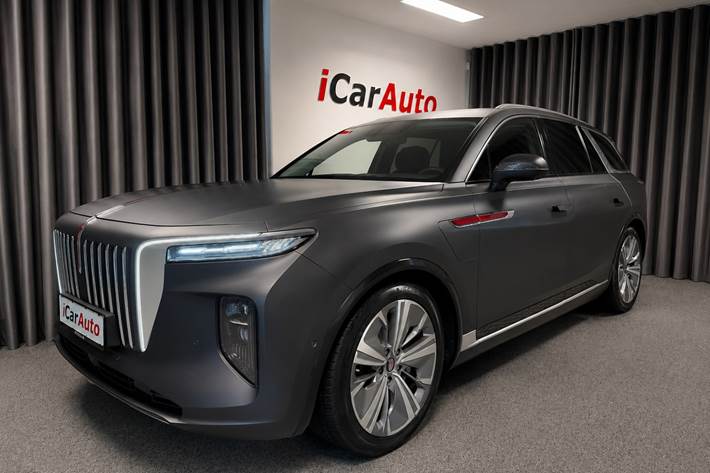 Grå Hongqi E-HS9 fra 2024