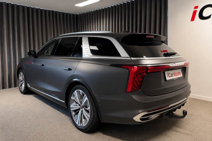 Grå Hongqi E-HS9 fra 2024