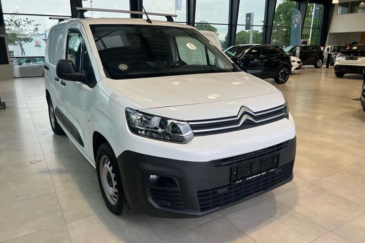 Hvid Citroën Berlingo fra 2021