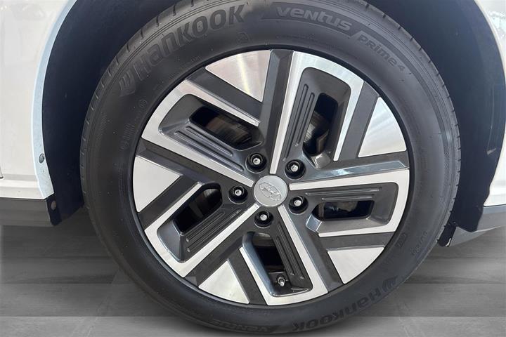Hvid Hyundai Kona fra 2021