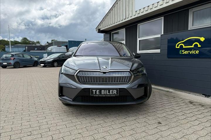 Sort Skoda Enyaq fra 2024