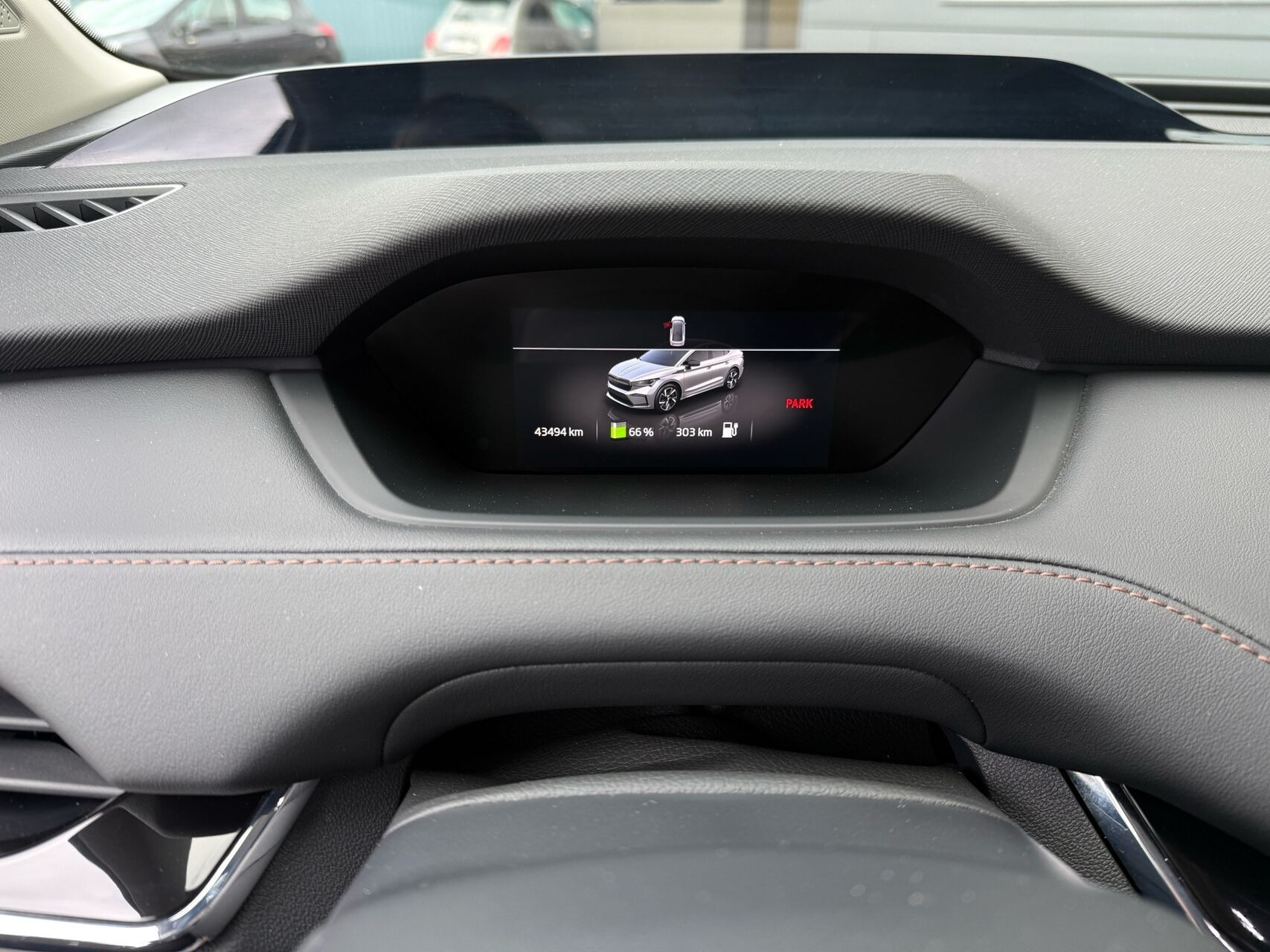 Sort Skoda Enyaq fra 2024