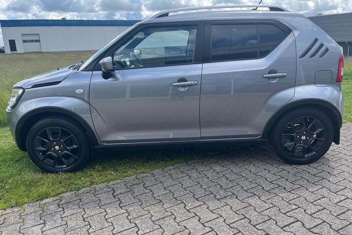 Sølv Suzuki Ignis fra 2017