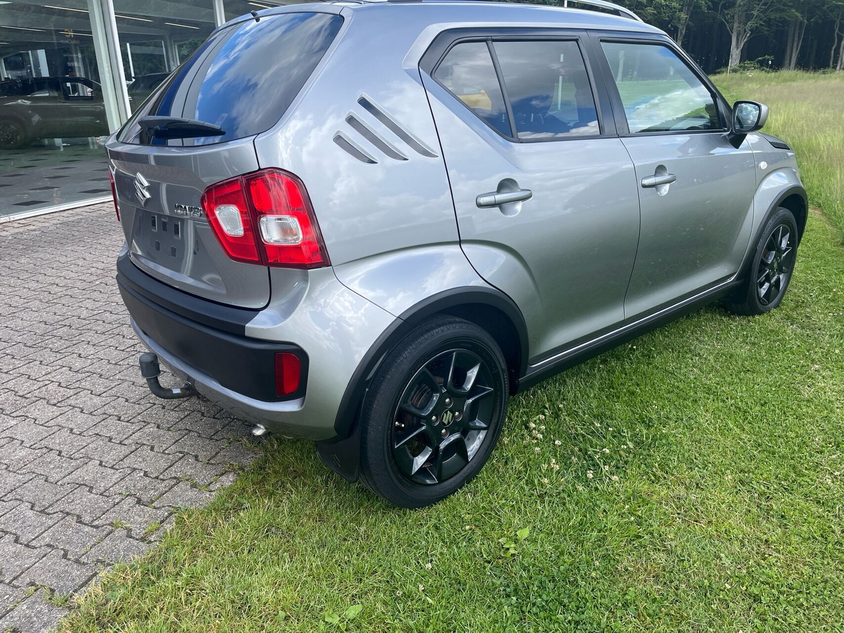 Sølv Suzuki Ignis fra 2017