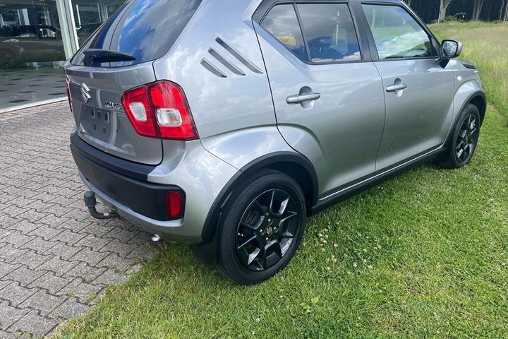 Sølv Suzuki Ignis fra 2017