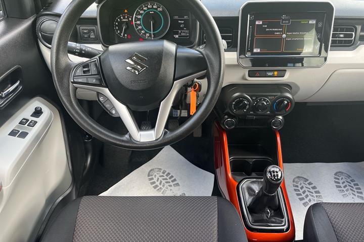 Sølv Suzuki Ignis fra 2017