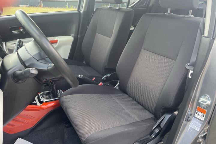 Sølv Suzuki Ignis fra 2017