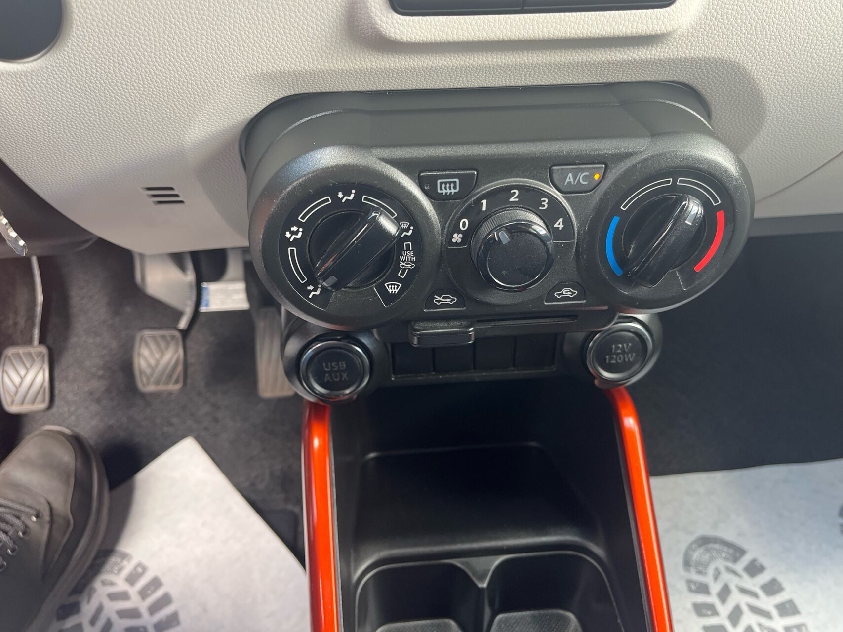 Sølv Suzuki Ignis fra 2017