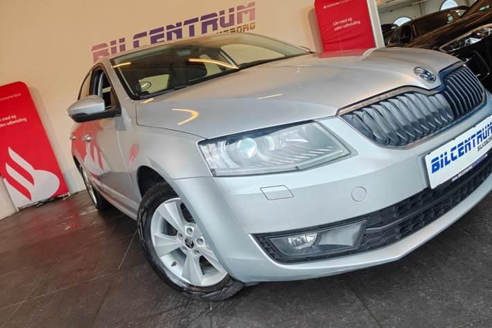 Sølv Skoda Octavia fra 2017