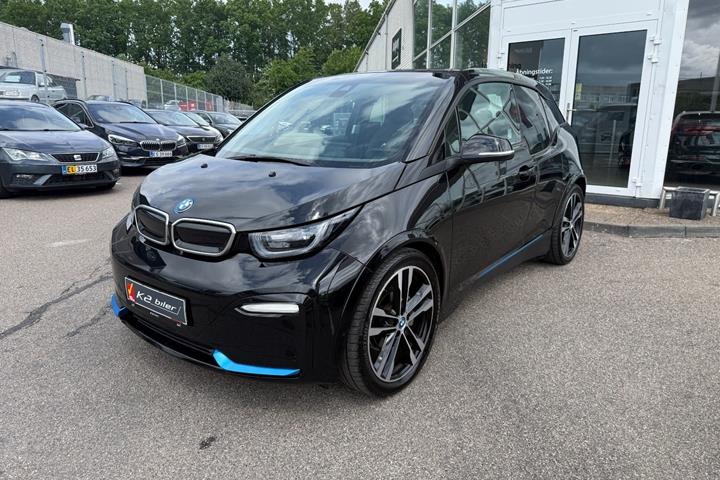 Sort BMW i3s fra 2018 set udefra