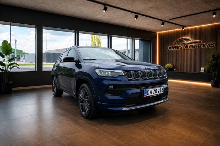 Sort Jeep Compass fra 2021