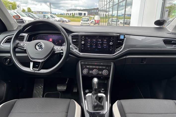 Hvid VW T-Roc fra 2022