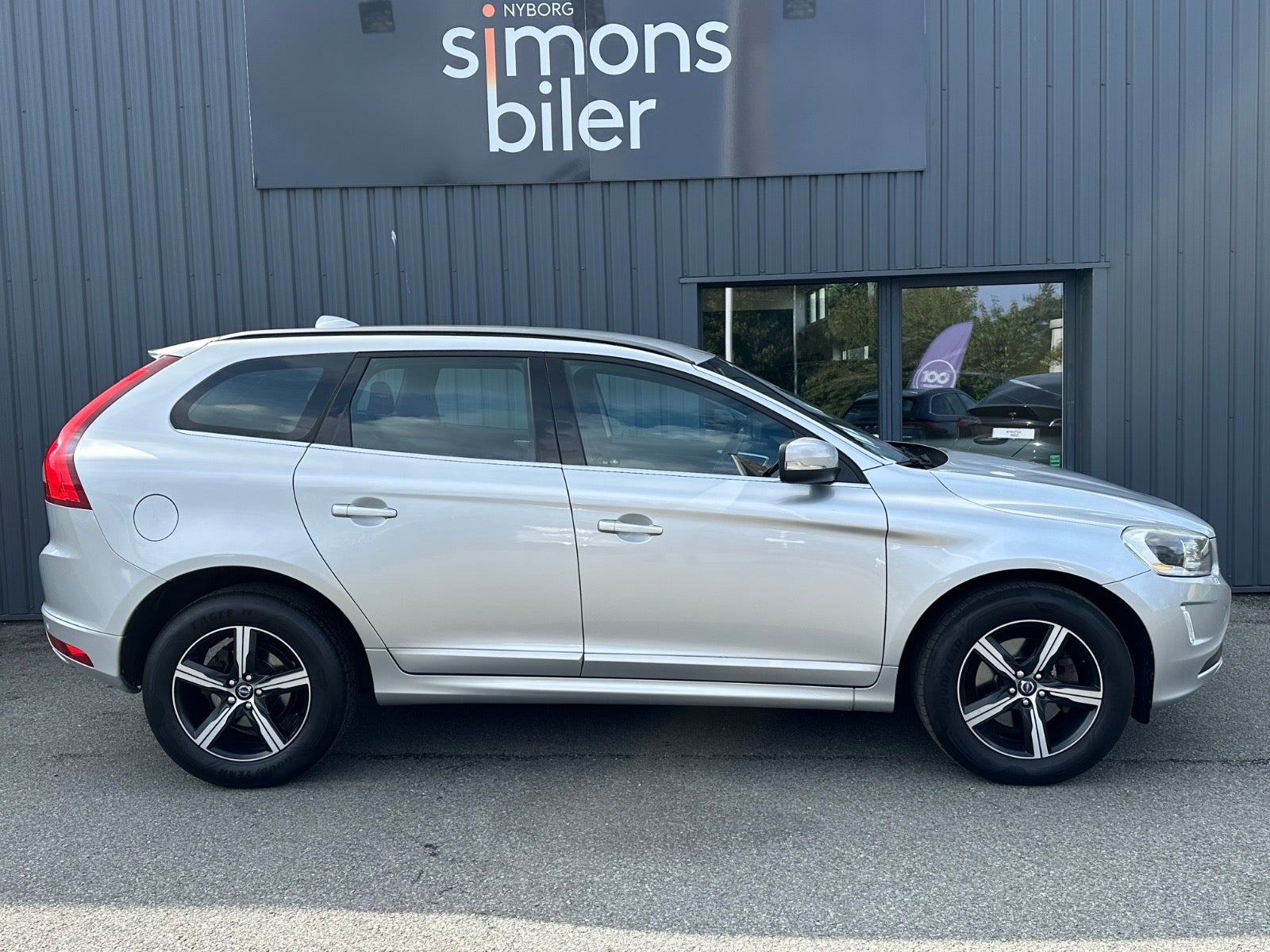 Sølv Volvo XC60 fra 2015