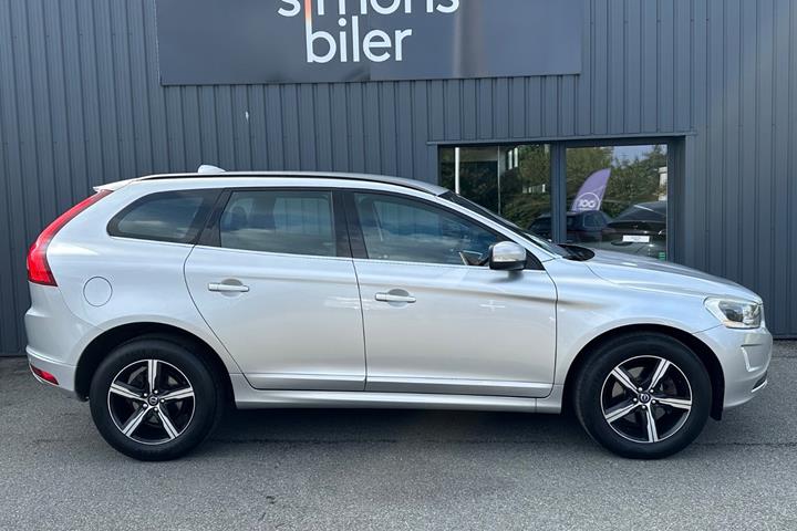 Sølv Volvo XC60 fra 2015