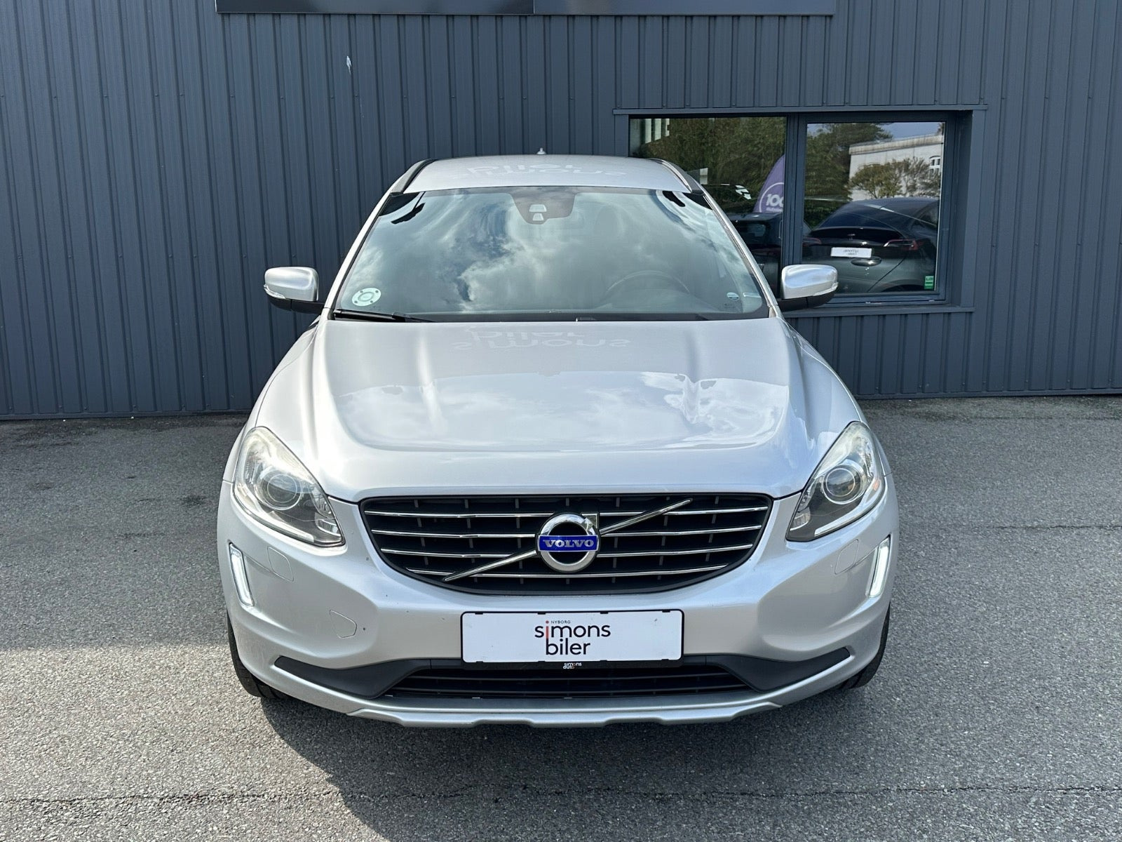 Sølv Volvo XC60 fra 2015