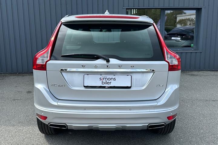 Sølv Volvo XC60 fra 2015