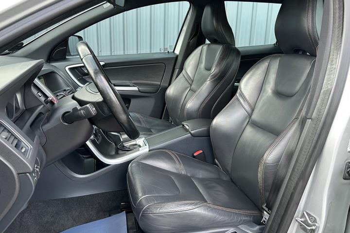 Sølv Volvo XC60 fra 2015
