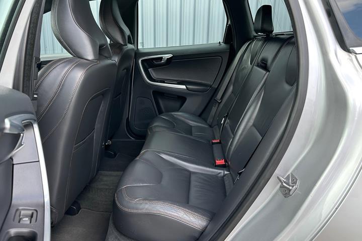 Sølv Volvo XC60 fra 2015