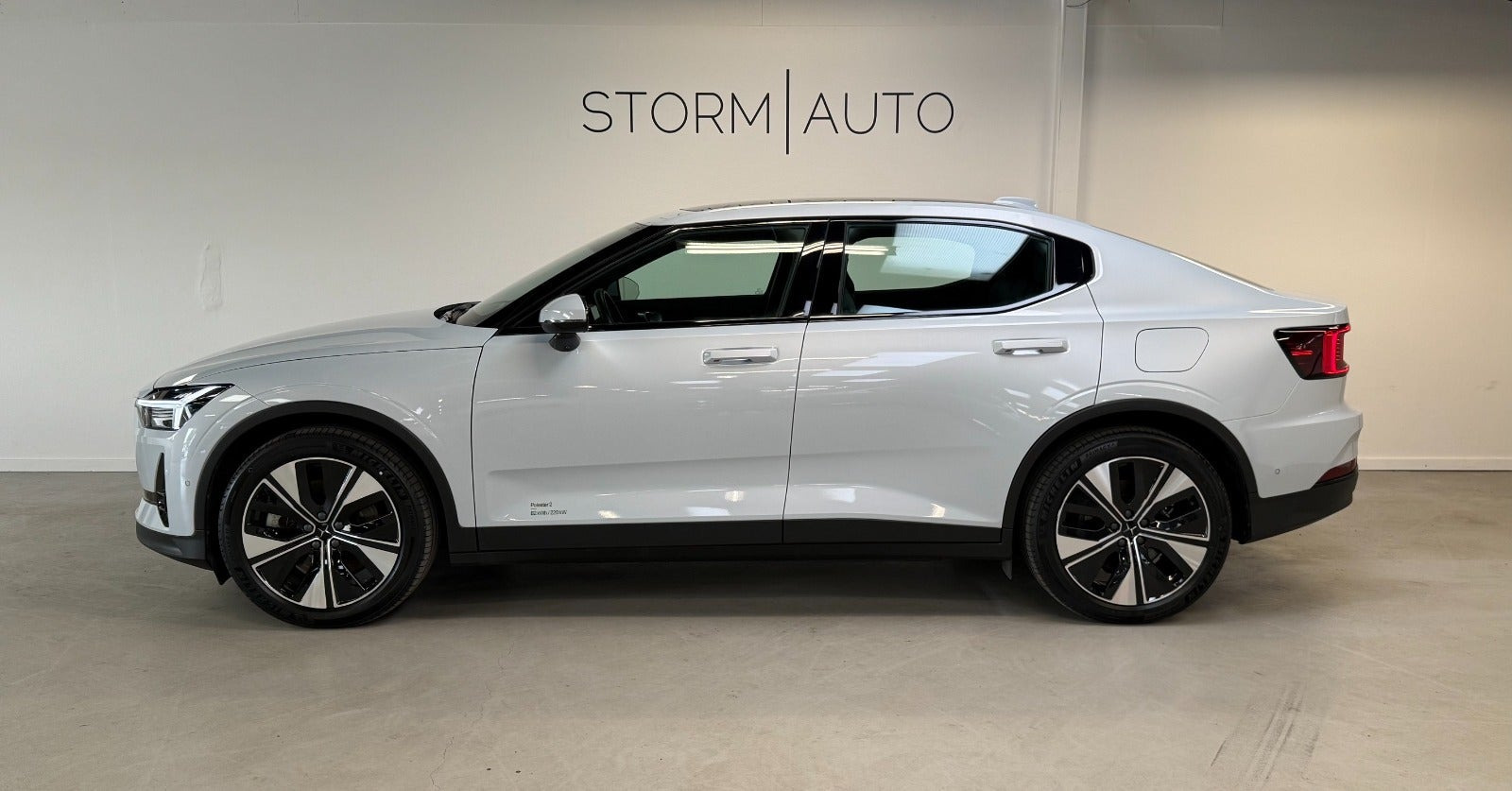 Hvid Polestar 2 fra 2024