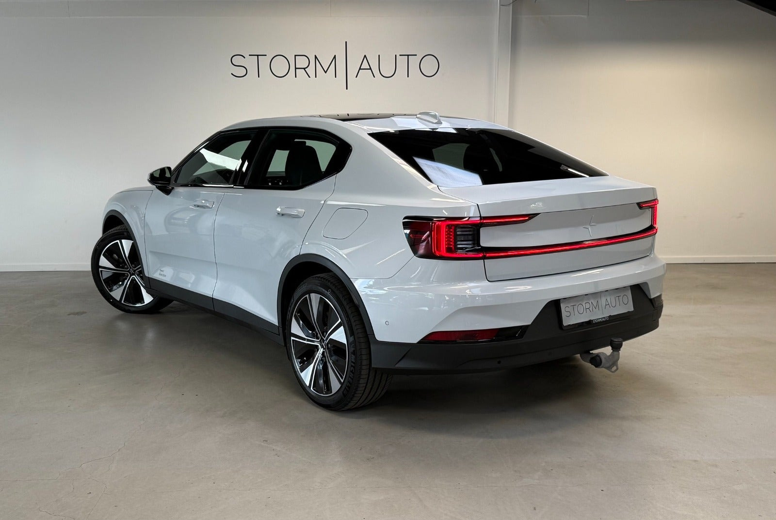 Hvid Polestar 2 fra 2024