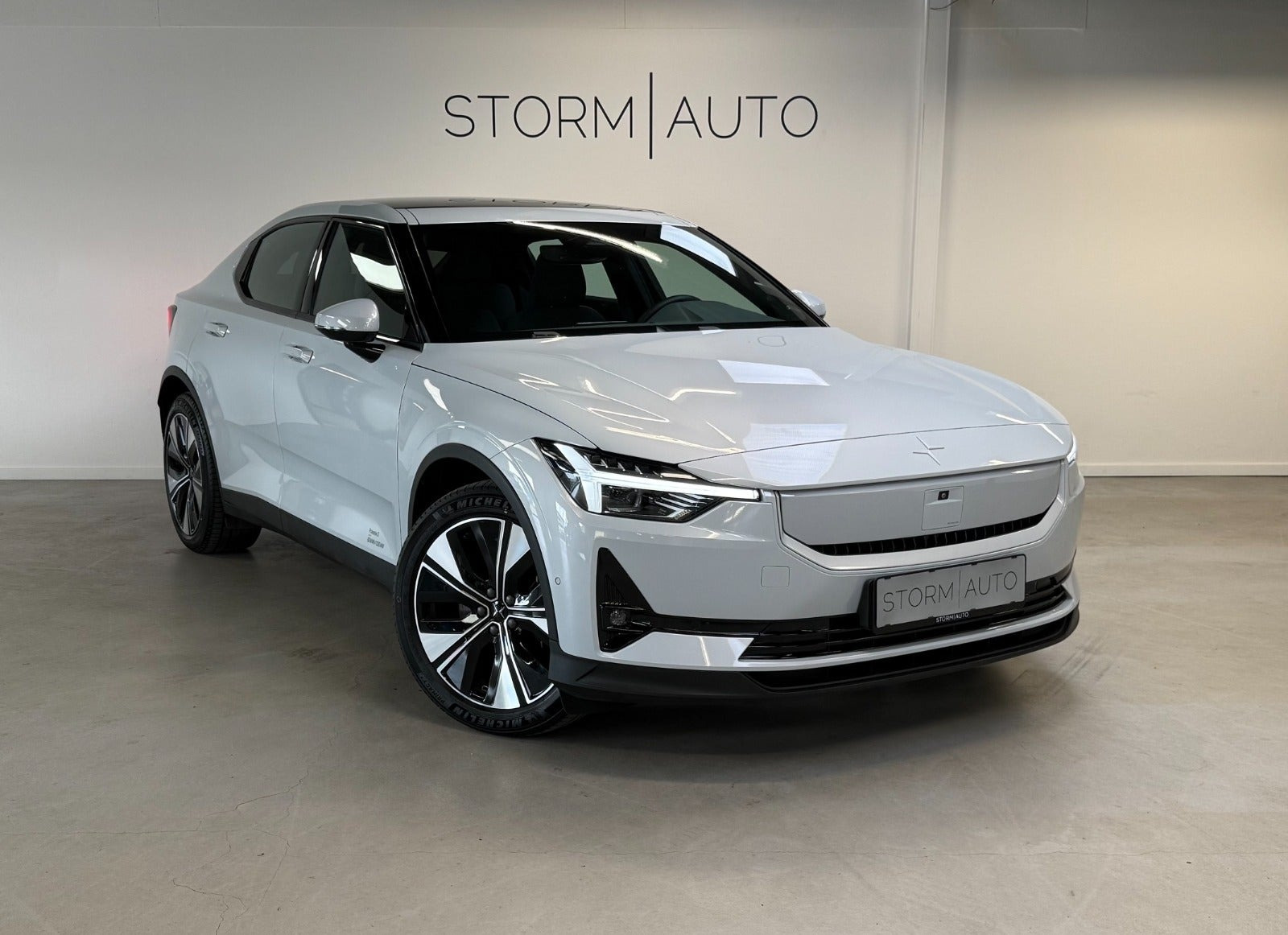 Hvid Polestar 2 fra 2024