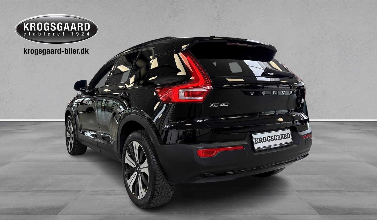 Sort Volvo XC40 fra 2023
