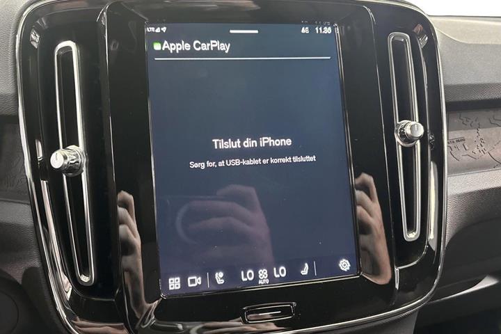 Sort Volvo XC40 fra 2023