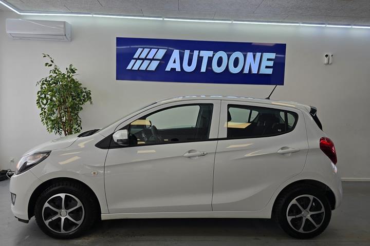 Hvid Opel Karl fra 2018