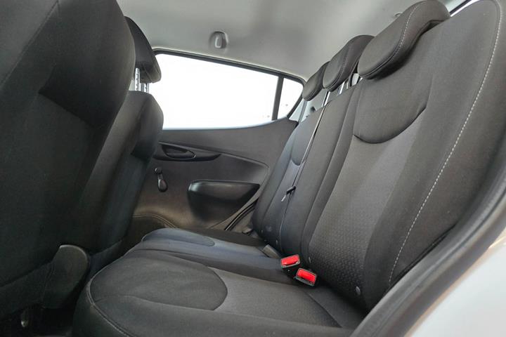 Hvid Opel Karl fra 2018