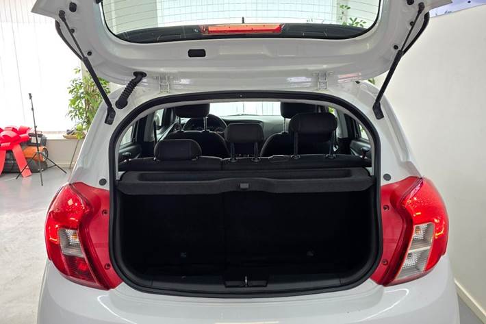 Hvid Opel Karl fra 2018