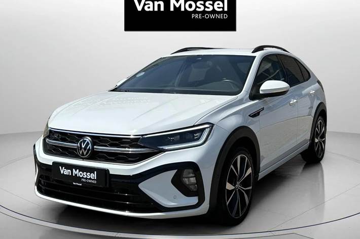 Hvid VW Taigo fra 2022 set udefra