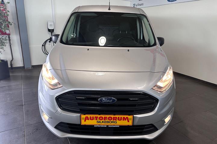 Sølv Ford Transit Connect fra 2020