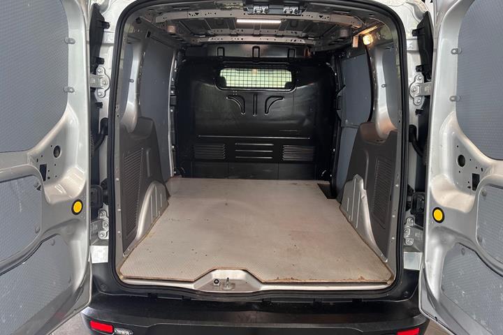 Sølv Ford Transit Connect fra 2020