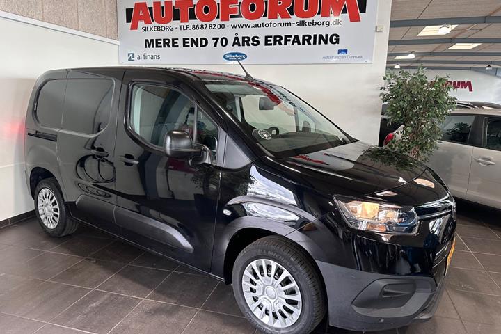 Sort Toyota ProAce City fra 2021
