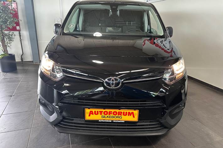 Sort Toyota ProAce City fra 2021