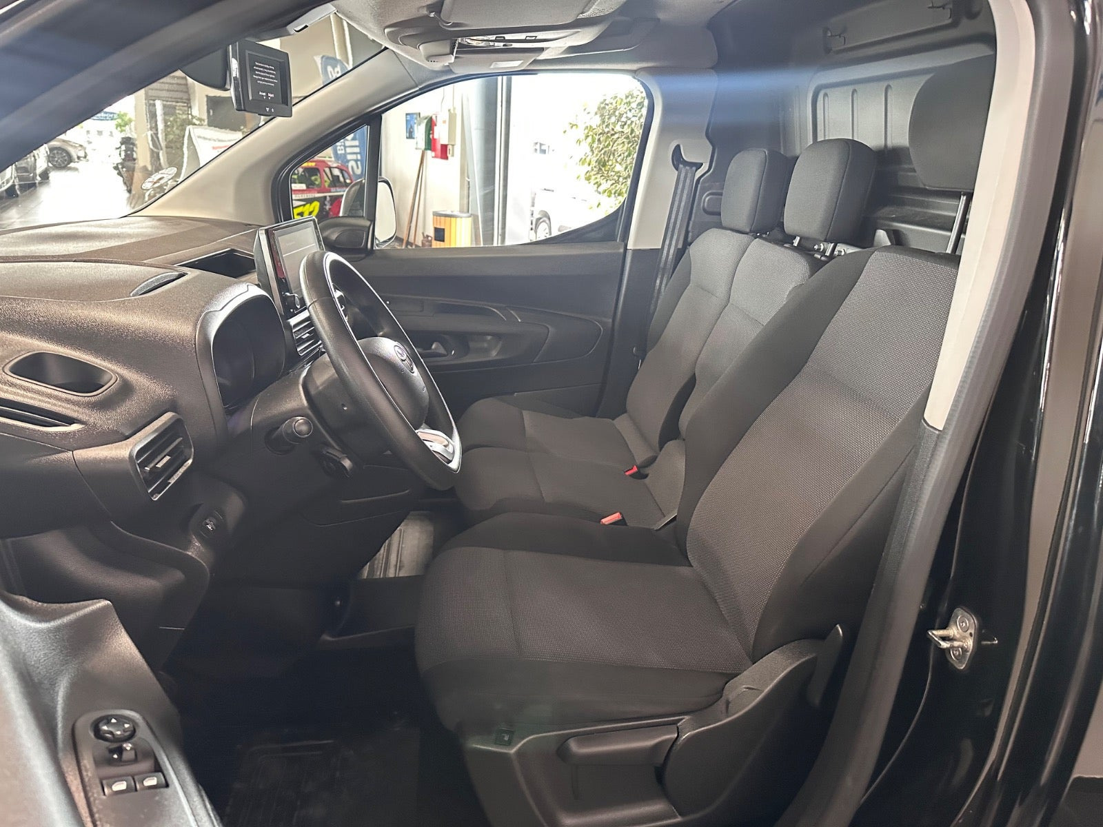 Sort Toyota ProAce City fra 2021