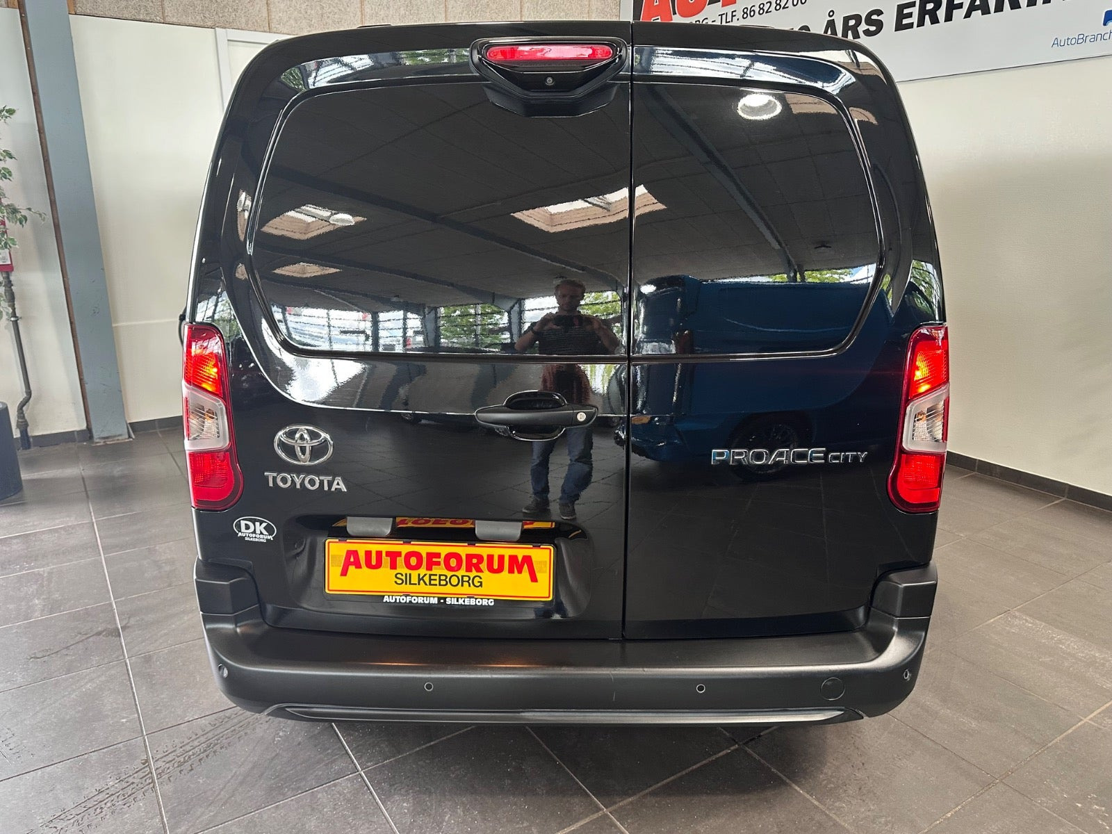 Sort Toyota ProAce City fra 2021