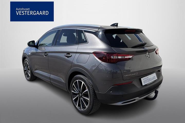Grå Opel Grandland X fra 2020