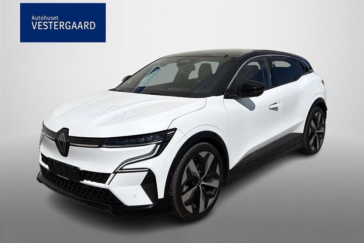 Hvid Renault Megane E-Tech fra 2022 set udefra