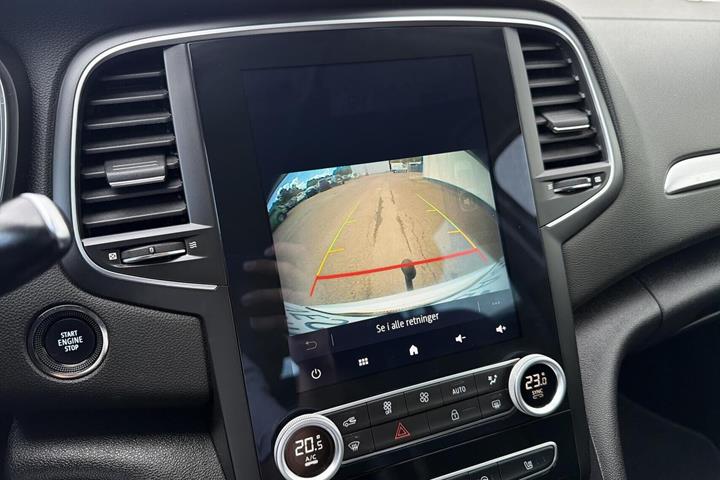 Hvid Renault Megane IV fra 2021
