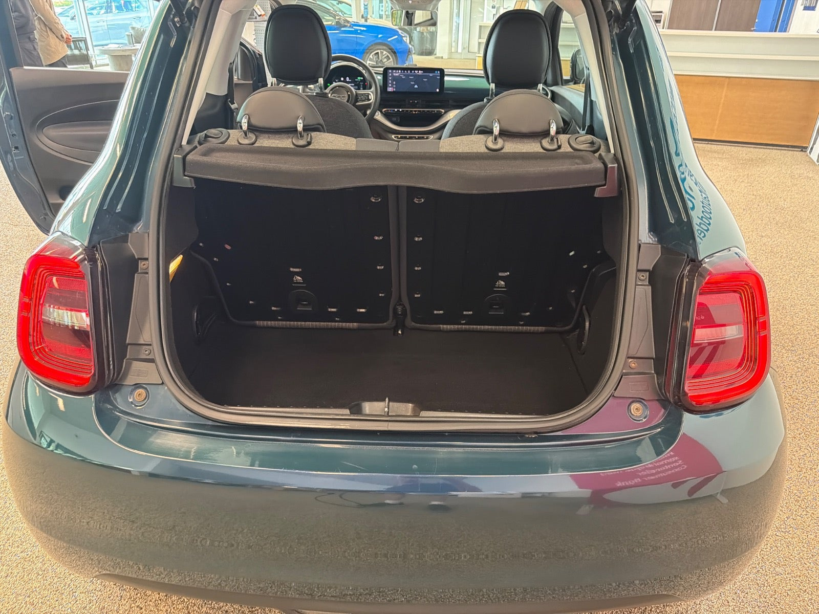 Grøn Fiat 500e fra 2021